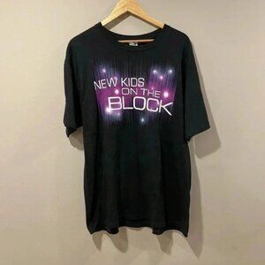 New Kids On The Block NKOTB  2011 Tour Concert T-Shirt
